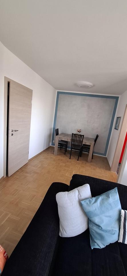 Helle 3-Zimmer-Wohlfühloase mit modernem Flair & Balkon – Bild 2