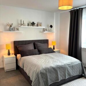 Möblierter 2-Zimmer Wohnung mit Wintergarten und Terrasse