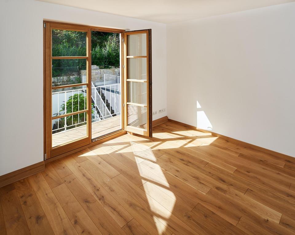 Kernsaniertes Dreifamilienhaus mit Einliegerwohnung in Stuttgart – Bild 5