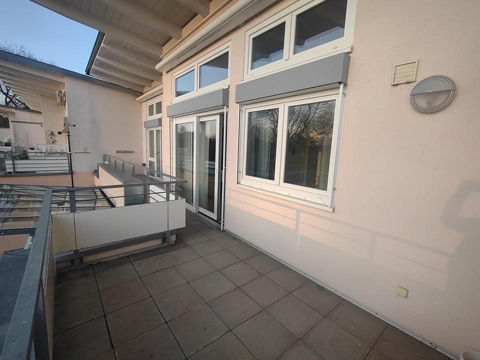 Lichtdurchflutete 3-Zimmer Attikawohnung – Bild 13