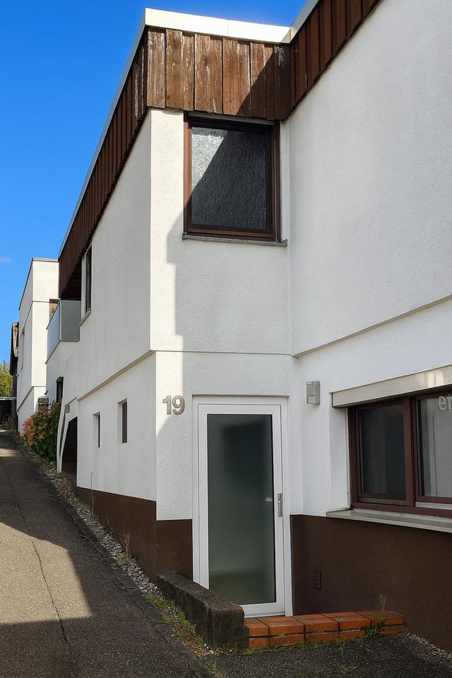 Großzügiges Wohnen auf einer Ebene mit vielseitig nutzbarem Untergeschoss – Bild 2