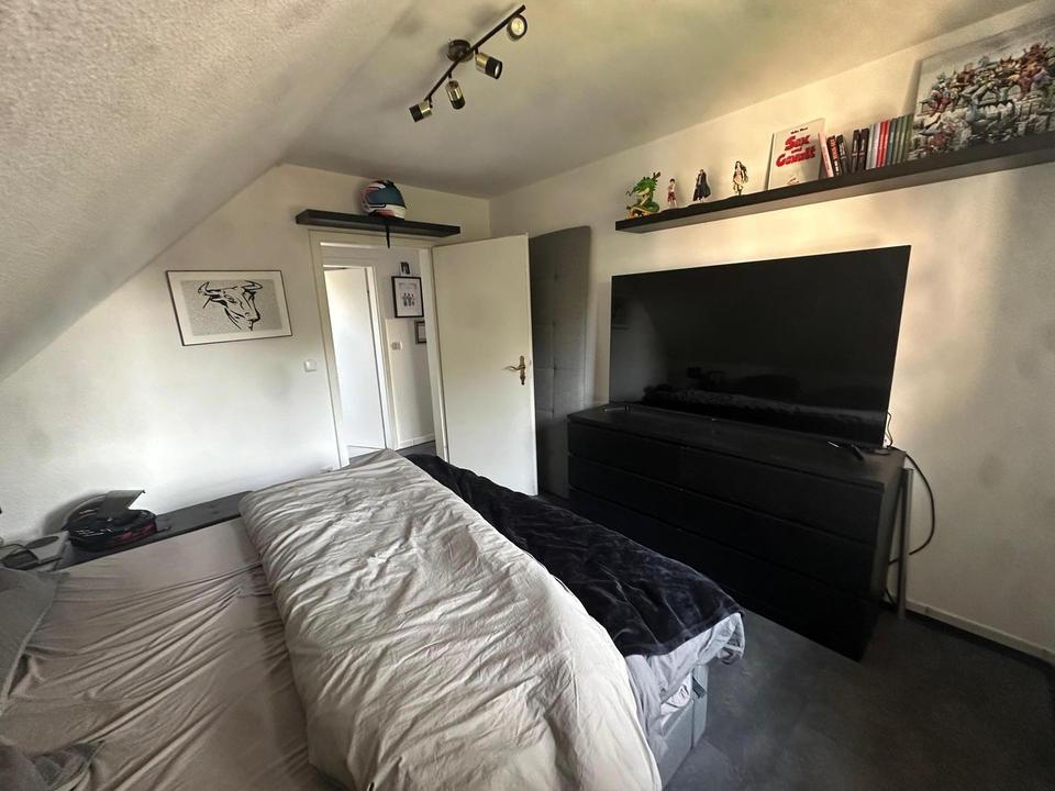 Provisionsfreie Vollmöblierte Maisonette Wohnung + 2 Stellplätze – Bild 9