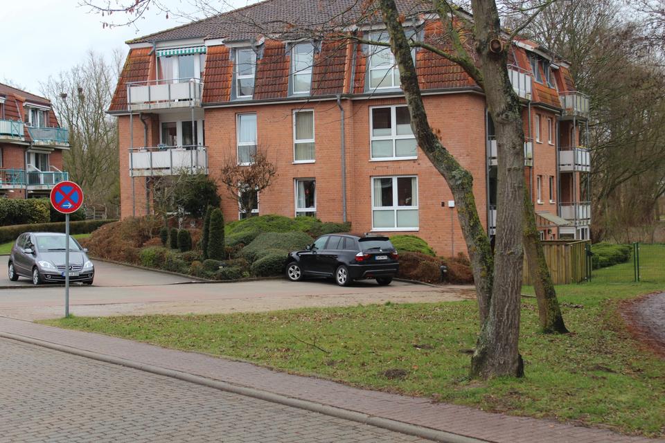 Top geschnittene Dachgeschosswohnung mit Balkon und Stellplatz direkt am Oldenburger Stadtpark – Bild 12