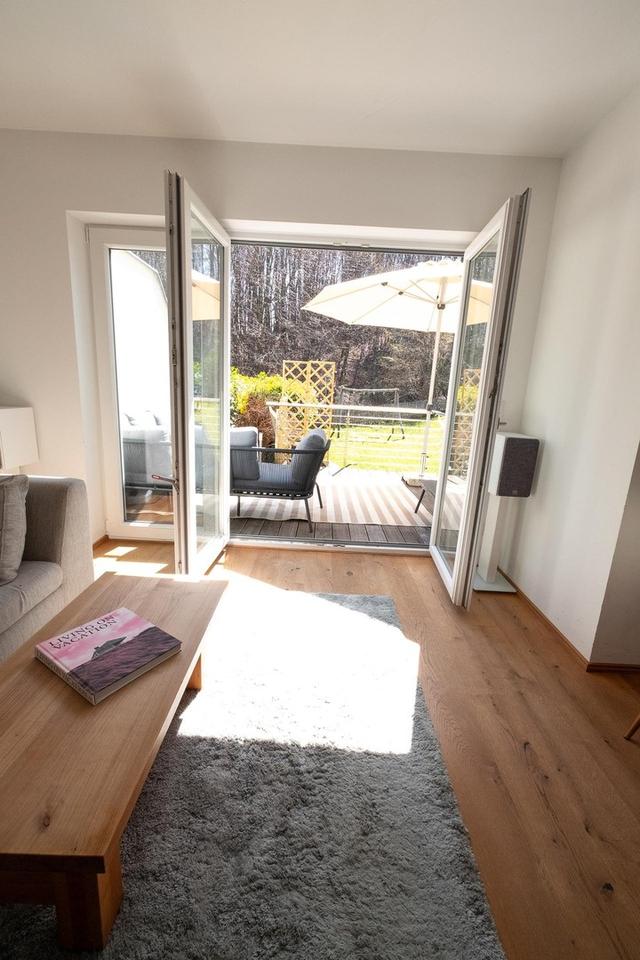 Vollausgestattete, möblierte Moderne Doppelhaushälfte am Wörthsee – Bild 18