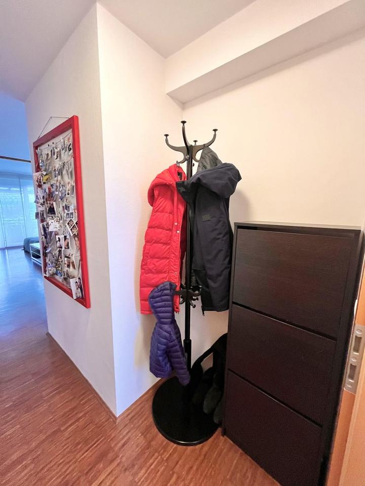 Möblierte 4,5-Zi.-Dachmaisonette mit Galerie, großem Balkon, TG & E-Ladestation – Bild 8