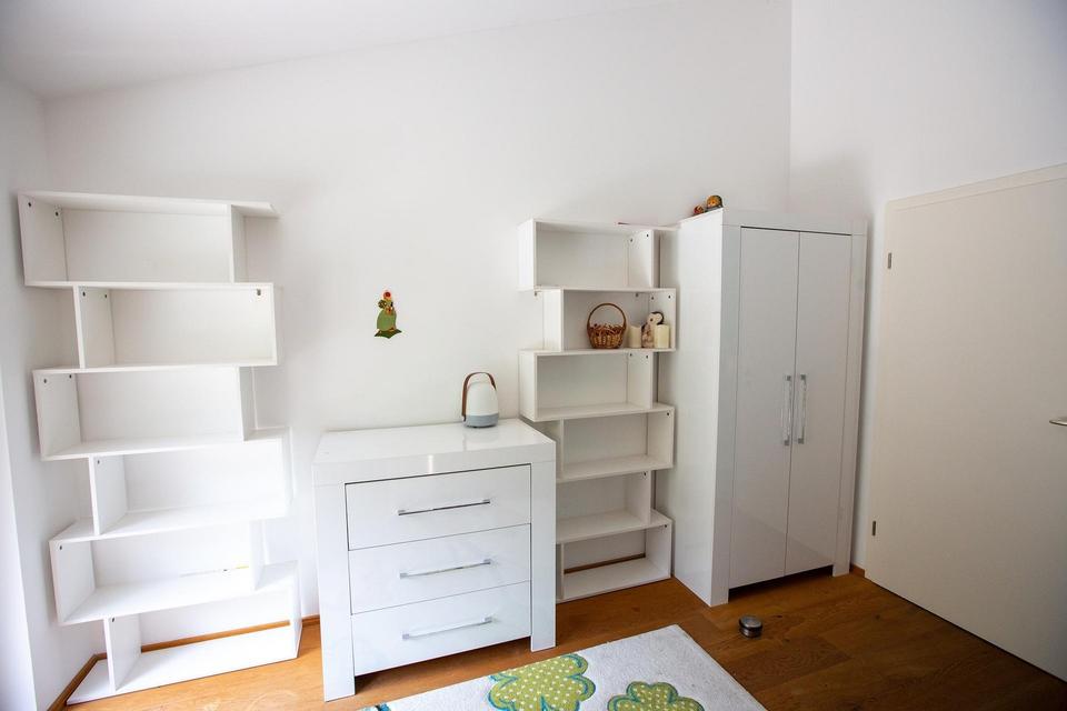 Vollausgestattete, möblierte Moderne Doppelhaushälfte am Wörthsee – Bild 9