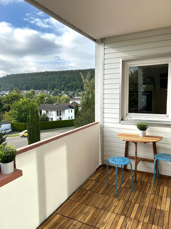 Möbliertes Pendler Apartment mit Balkon und neuer Küche – Bild 4
