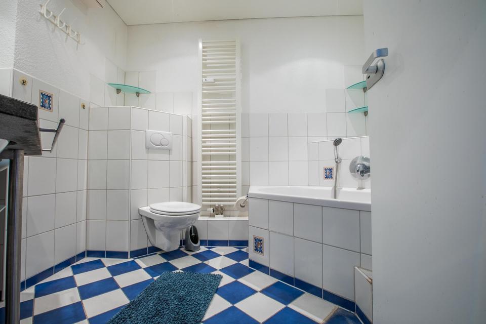 helle und großzügige Wohnung mit Traumblick – Bild 12