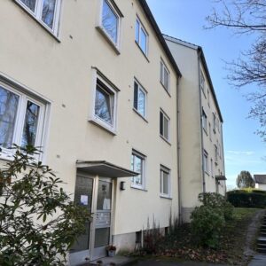 Renovierte 3-Zimmer-Wohnung mit Balkon im 2. OG in Plittersdorf