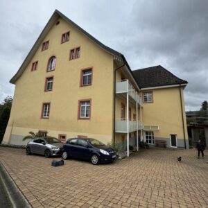 Exklusive 4-Zimmer-Wohnung in ruhiger Wohnlage