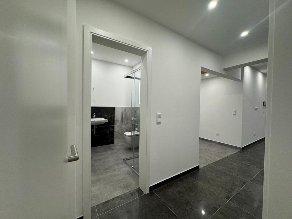 Neubau Pentwohnung schönen Terrasse und 2-Zimmer – Bild 9