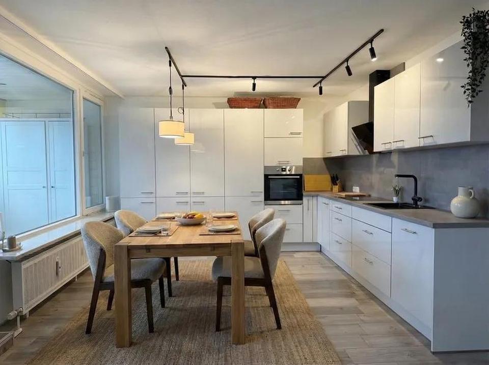 Panoramablick über Villingen * helle 1 Zi-Whg * modernisiertes Bad * inkl. TG * neue EBK * Balkon – Bild 5