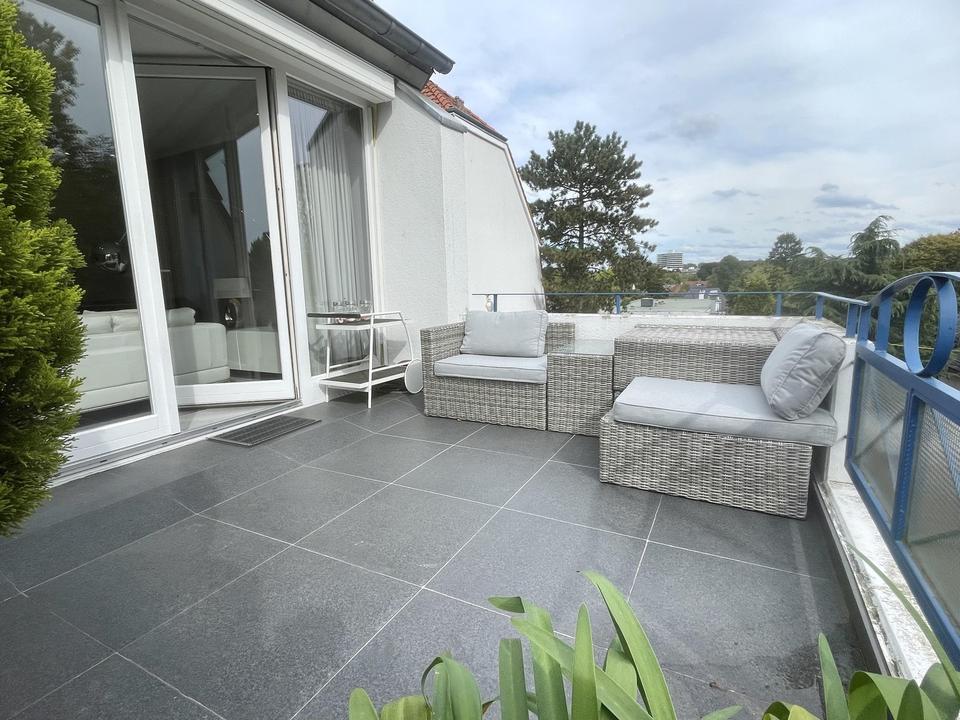 Maisonette-Wohnung mit Sonnenterrasse und Stellplatz in Köln-Rodenkirchen – Bild 3