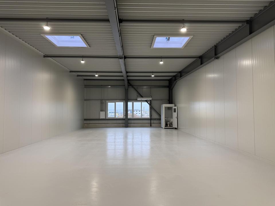 Klimatisierte Neubau Gewerbehalle, Flächen 120qm oder 240qm, Halle, Lagerhalle