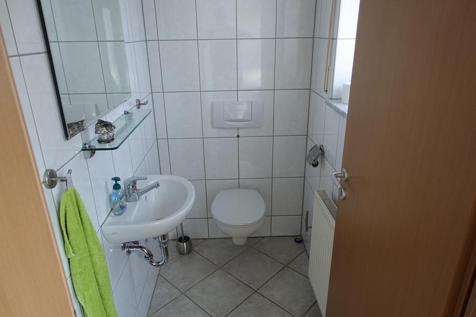 Gepflegte Doppelhaushälfte in ruhiger Lage 91088 Bubenreuth – Bild 2