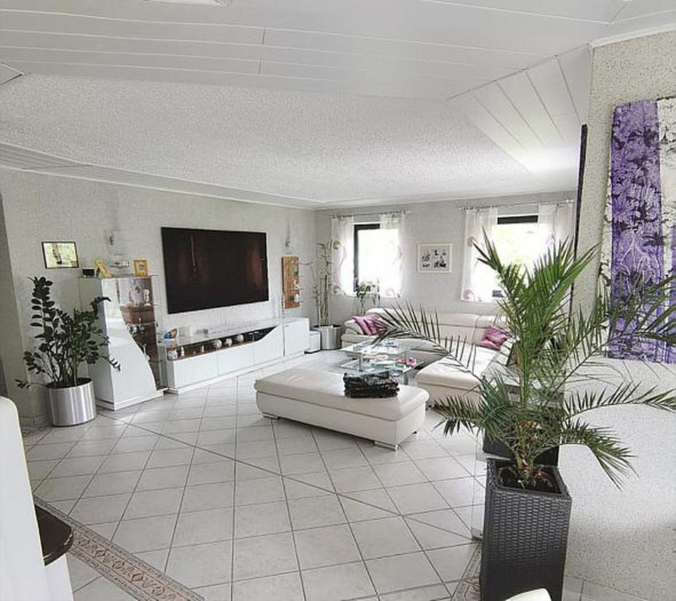 Modernes Einfamilienhaus mit neuer Heizung! Sehr gepflegt! – Bild 3