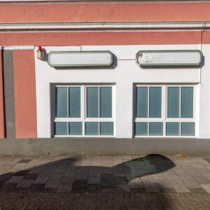 Gewerbeeinheit WHV Innenstadt zu vermieten- ca. 99 m², gr. Fensterfront, 5min WHV Fußgängerzone