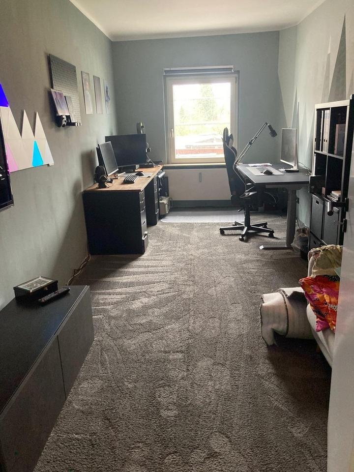 Großzügige 4-Zimmer-Wohnung (112 m²) mit Garten, Garage mit Wallbox, Kamin & Einbauküche – Bild 11