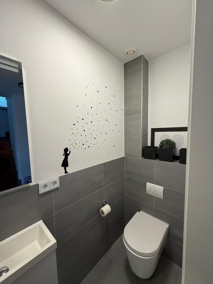 Moderne 2,5-Zimmer-Maisonette mit Balkon, Lift & Stellplatz – ruhige Lage nahe Schloss Alsbach – Bild 12