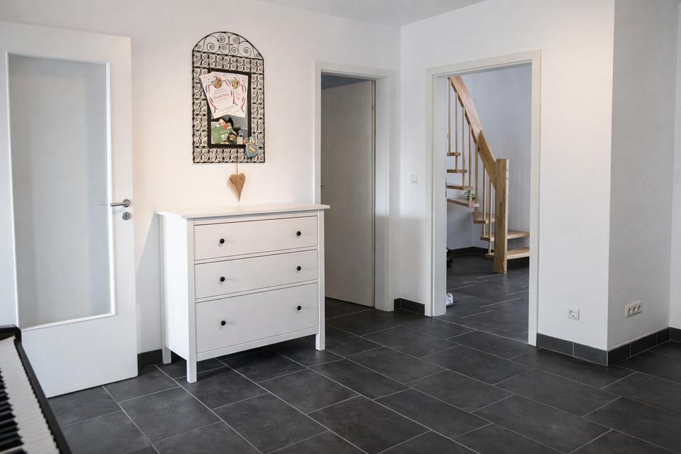 Modernes Einfamilienhaus (EFH) mit Wohlfühlcharakter ohne Makler – Bild 12