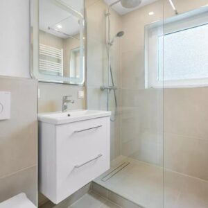 Traumhaft kernsanierte 3 Zimmer Wohnung mit Balkon in der Gartenstadt Süd