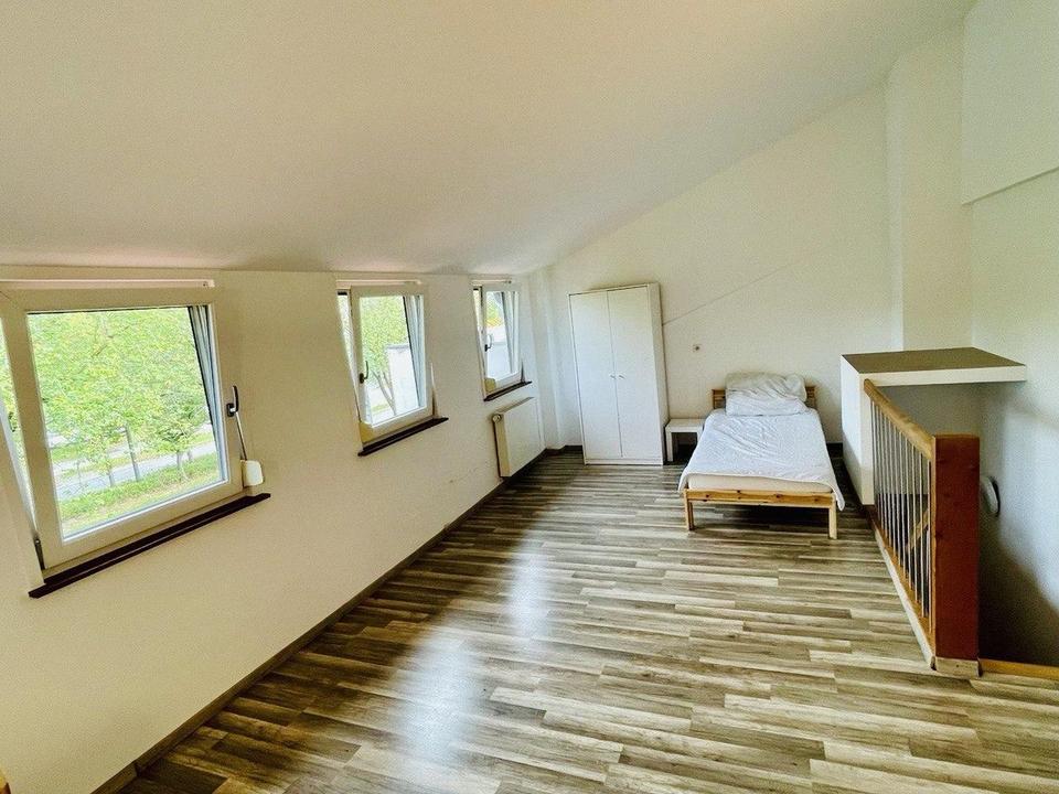 Teilmöbliertes Haus mit 55qm Garten in Schwabing – Bild 13