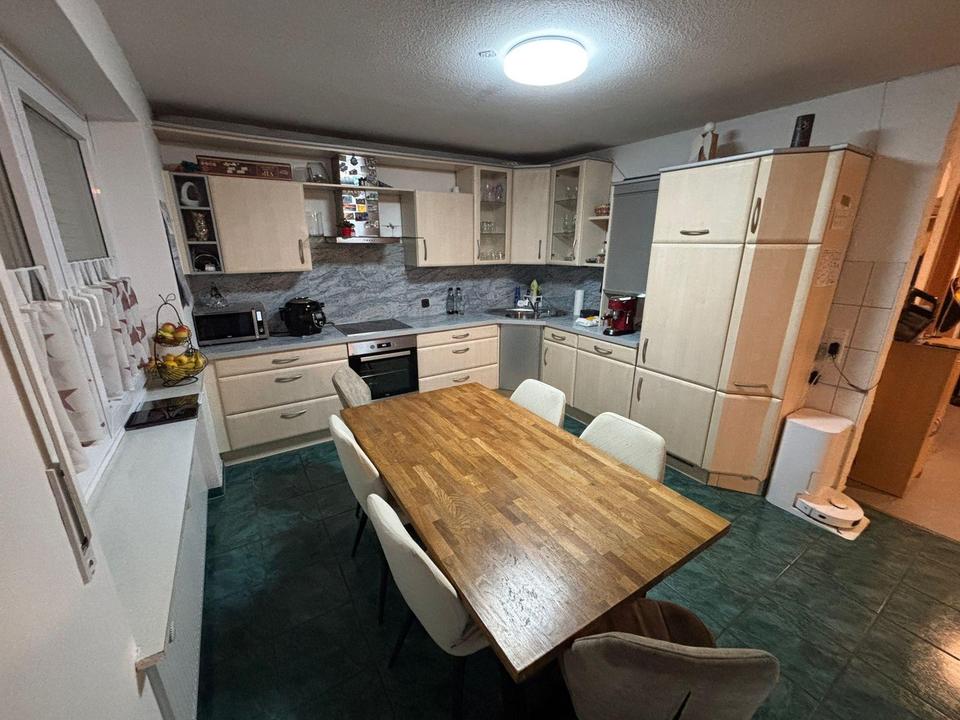 Gepflegte 4-Zimmer-Wohnung inkl. Terrasse und Balkon – Bild 3