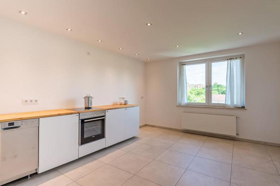 Wohnen mit Blick auf das Maximilianeum! Sanierte 2,5-Zimmer-Wohnung mit zwei Balkonen - sofort frei! – Bild 6