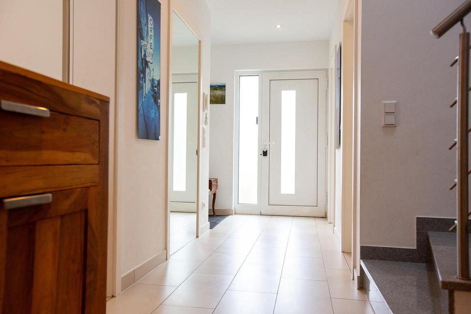 Vollausgestattete, möblierte Moderne Doppelhaushälfte am Wörthsee – Bild 8