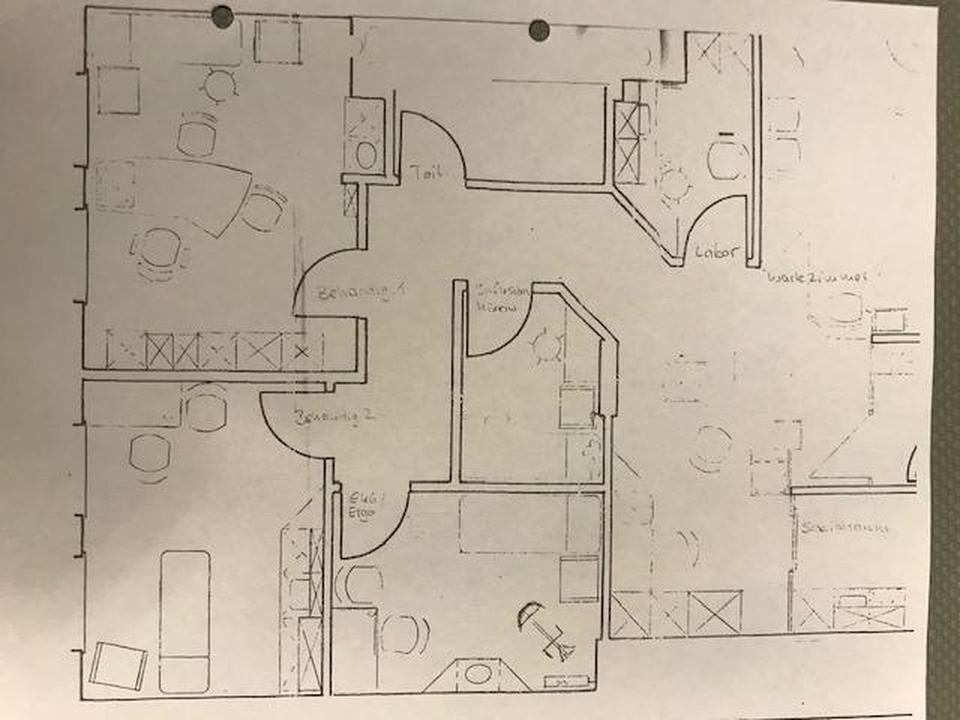 Praxis/Geschäftsräume im Erdgeschoss – Bild 13