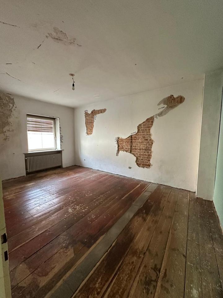 Zentrales Wohn- und Geschäftsgebäude mit Gewerbehalle und PV-Anlage – Bild 10