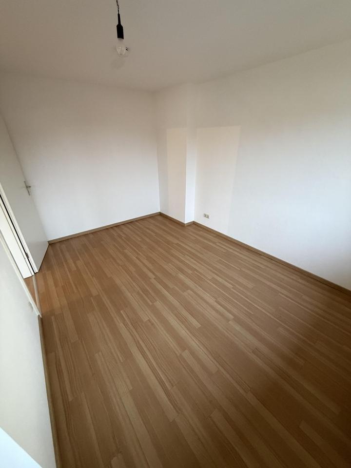 Helle 2-Zimmer-Wohnung mit Balkon – Bild 6