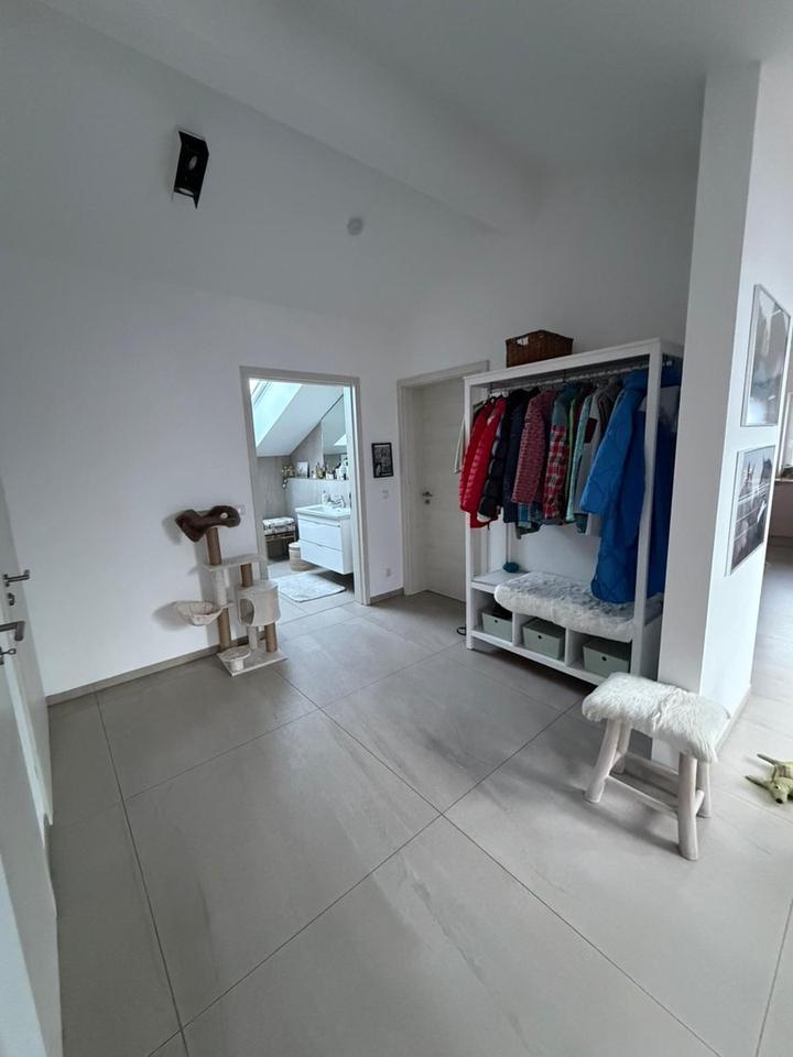 Dachgeschosswohnung in Premiumlage mit Panoramablick – Bild 15