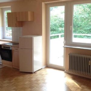 Lokstedt: 1 Zi. App., Stellplatz, Aufzug und Süd-Balkon, Nähe UKE/NDR