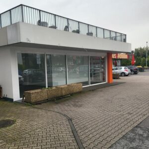 2 Einmalige Ladenlokale in stark frequentierter Lage mit ca. 280 m2 und 103 m2 Gewerbefläche