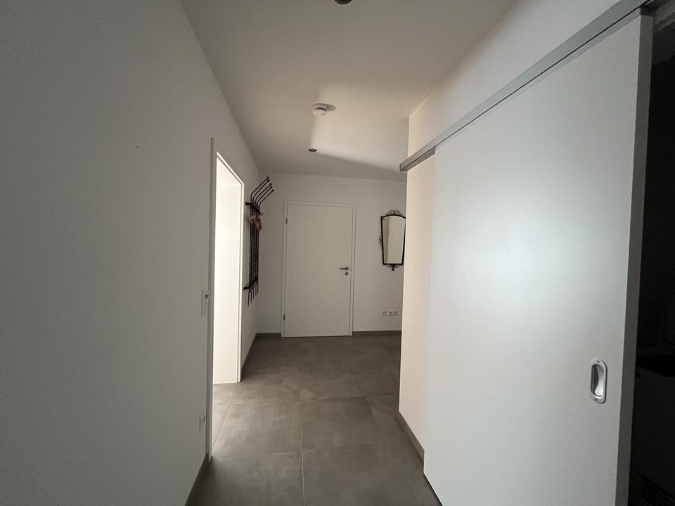 Traumhafte 2-Zimmer Wohnung barrierefrei mit Einbauküche und 2 Balkonen – Bild 10