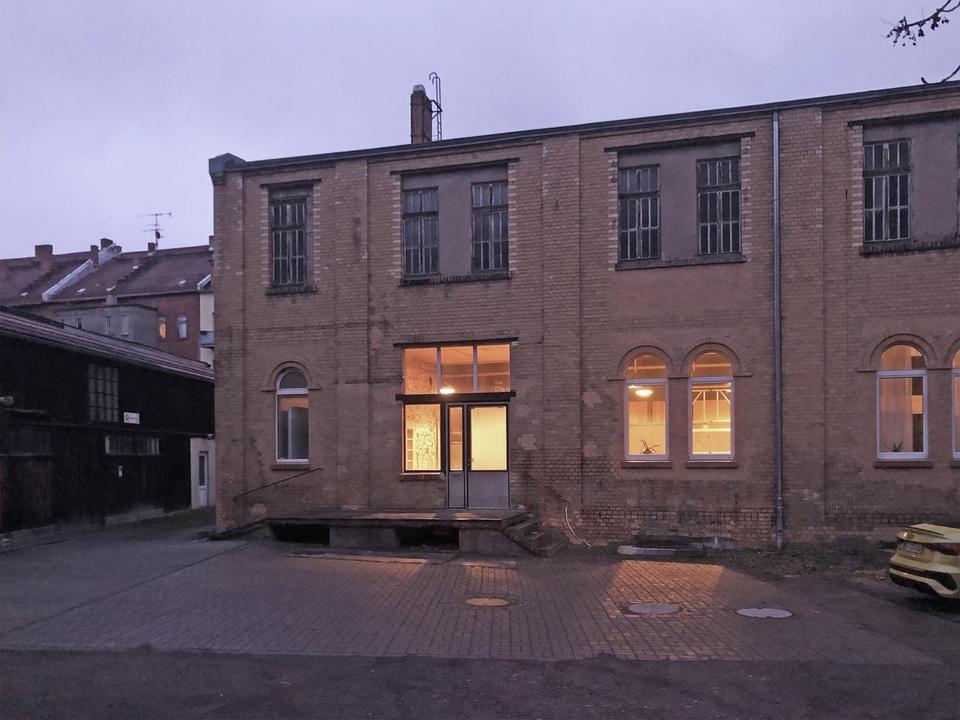 Werkstatt / Atelier / Studio im ruhigen Hinterhof – 131 m² zentral gelegen – Bild 7