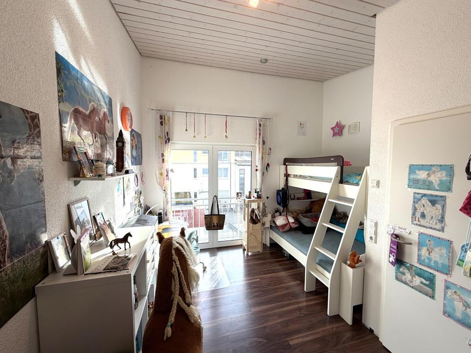 Moderne DHH mit Pergola, Garage & PV | 6 Zimmer | 148 m² | KfW-55 Standard – Bild 15