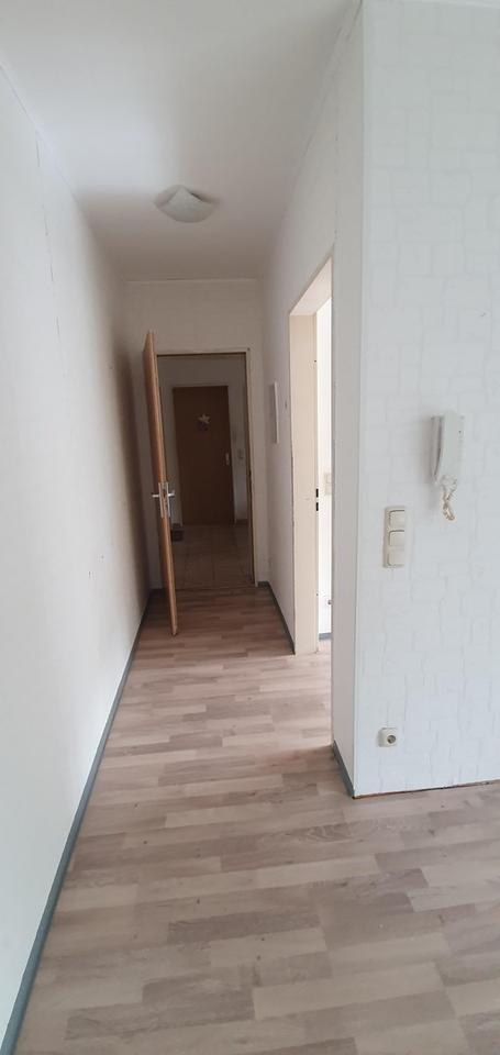 Helle 4-Zimmer Wohnung mit Garten – Bild 11