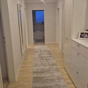 Helle 4 Zimmer Wohnung mit Balkon