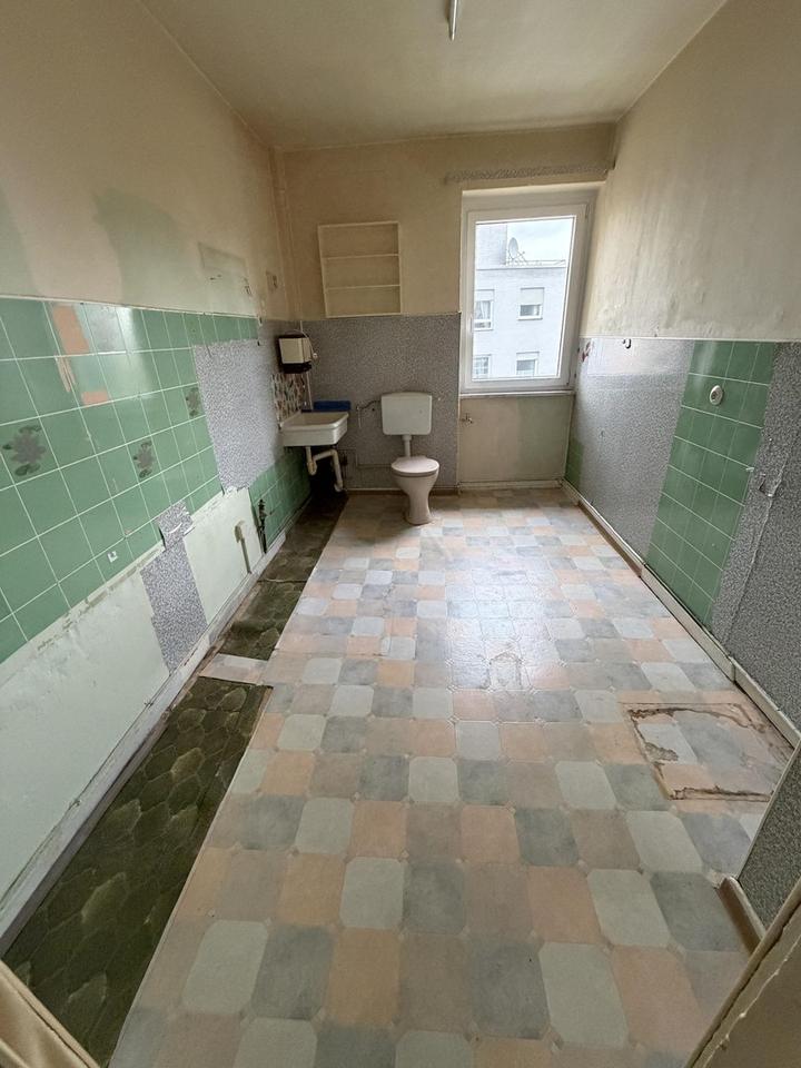 5 Monate keine Miete! Sanierungsbedürftige 3 Zimmer Wohnung zum selbst renovieren!