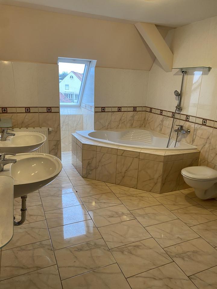 Tolle, große Dachgeschoßwohnung in Augsburg-Göggingen nähe Wertach – Bild 10