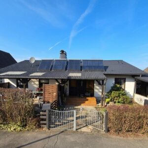 Charmanter Bungalow mit Einliegerwohnung und Garage in ruhiger Lage von Waldbröl-Hermesdorf