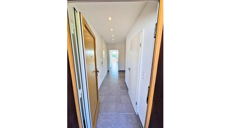 9 % RENDITEPOTENZIAL? Weststadt-Loft + Stellplatz + modernisiert – Bild 2