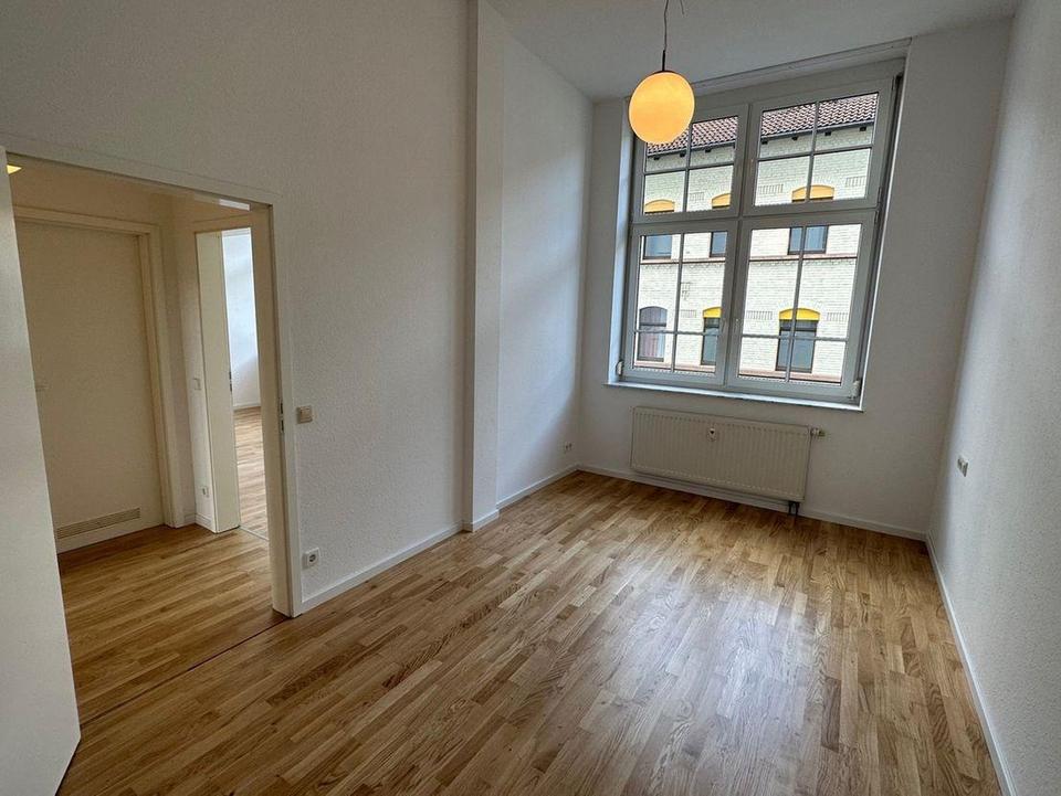 Stilvolle 3,5-Zimmer-Stadtwohnung in ehemaliger Junghans-Uhrenfabrik – Bild 12