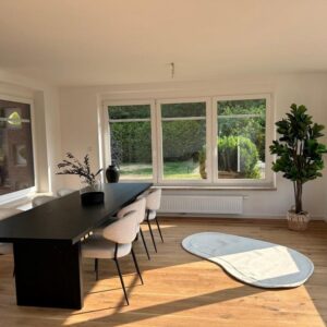 Zur Miete: Weitläufiges modernes Einfamilienhaus mit Wellnessoase!