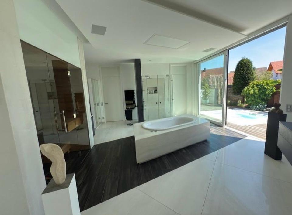 Exklusive Villa mit Lifestyle Konzept – Bild 5