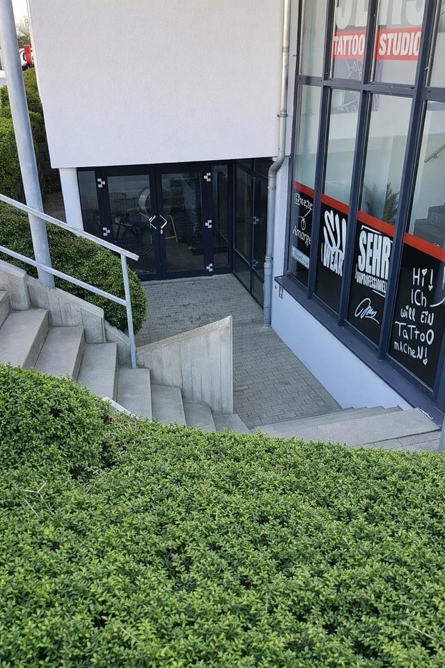 Lagerfläche mit vielseitigen Nutzungsmöglichkeiten – Bild 8