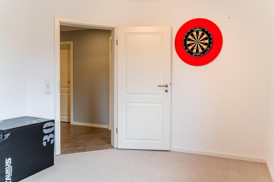 Gepflegtes Einfamilienhaus (Walmdachbungalow) ohne Makler – Bild 33