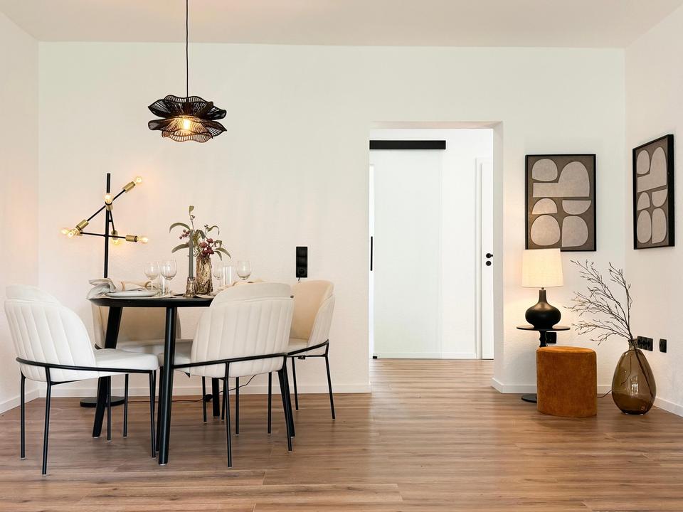 *NEU & PROVISIONSFREI* Top sanierte 4 Zimmer mit Garage und Stellplatz – Bild 4